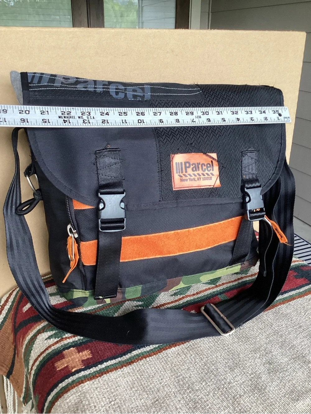 Parcel New York brown camo messenger bag rugged nylon commuter bag